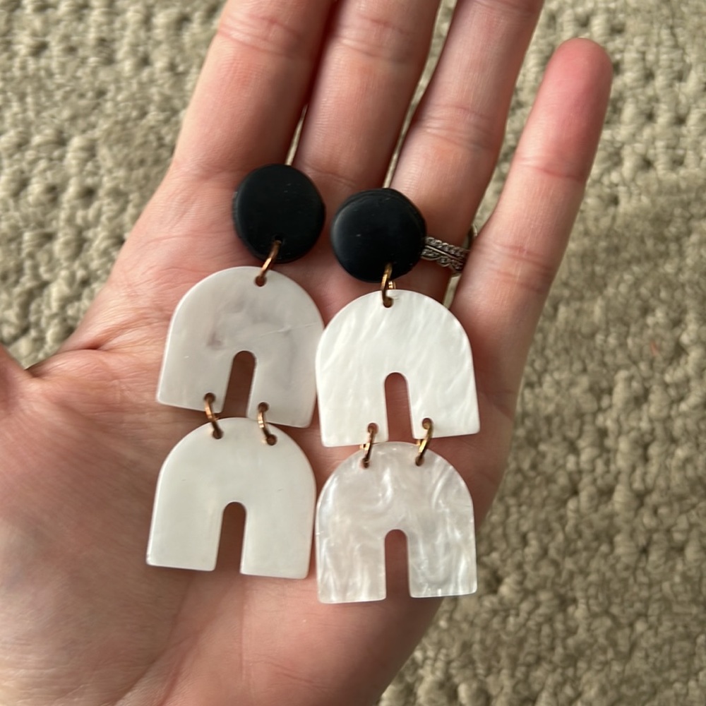 EARRINGS - read description! - Picture 3 of 7